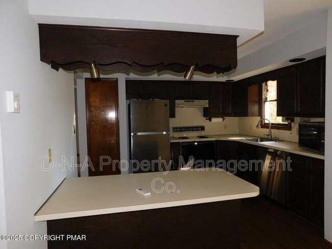 Building Photo - 1134 Scotrun Dr