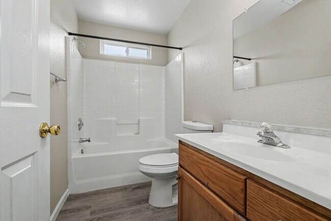 Building Photo - 1081 Jubilee Ct