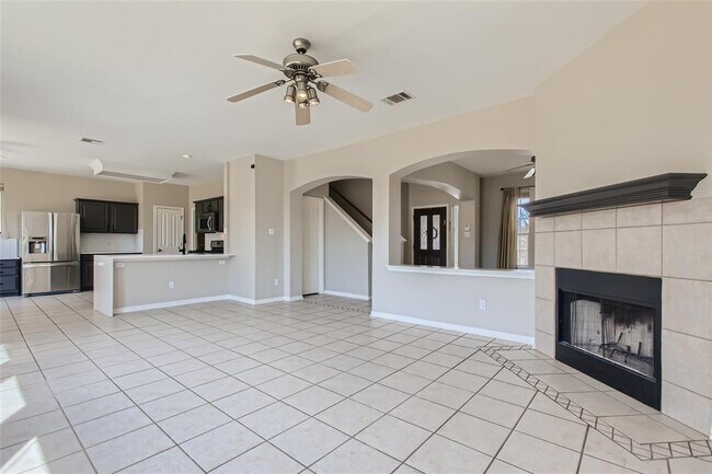 Building Photo - 1001 Shadow Valley Cove