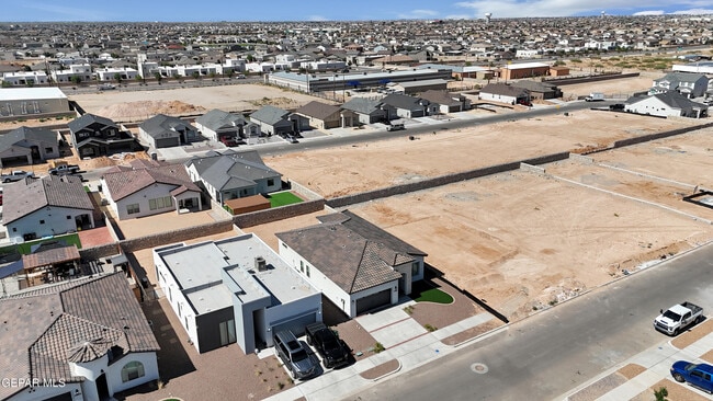 Building Photo - 14936 Hill Ridge Ct