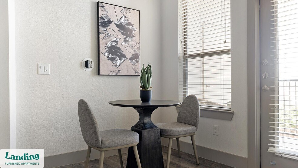 Building Photo - 12500 Shadowglen Trce