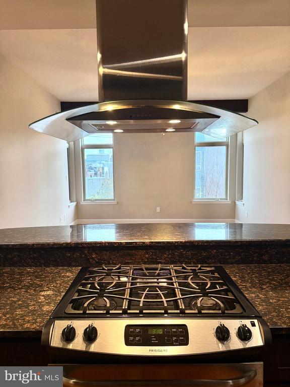 Building Photo - 1521 Poplar St