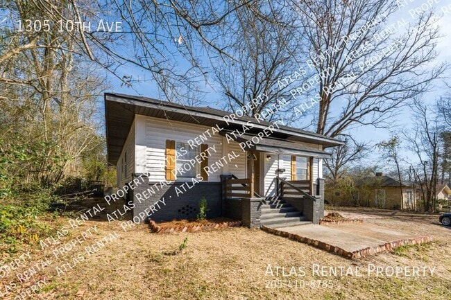 Building Photo - 1305 10th Ave