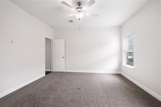 Building Photo - 111 Colthorpe Ln