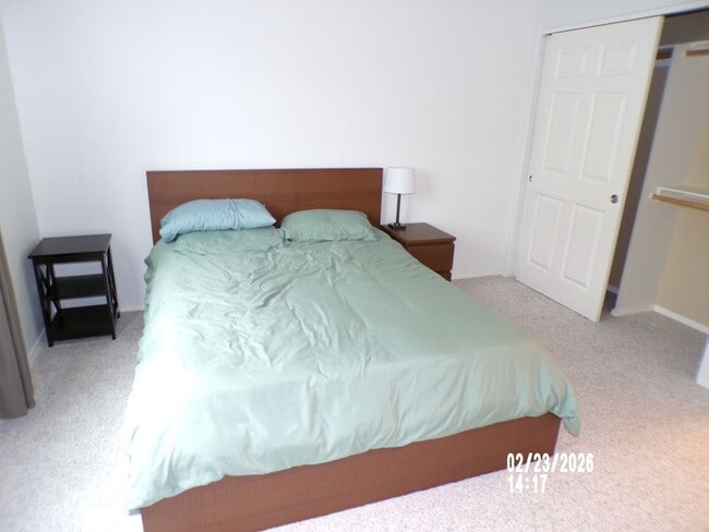 Building Photo - Home in the Willamette Landing neighborhood