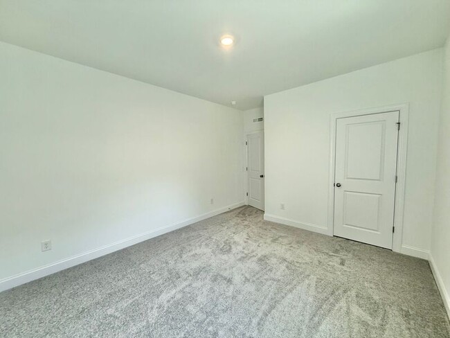 Building Photo - 1342 Hazelnut Ridge Ln