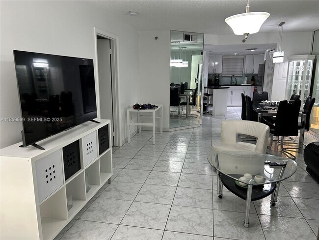 Building Photo - 17801 N Bay Rd