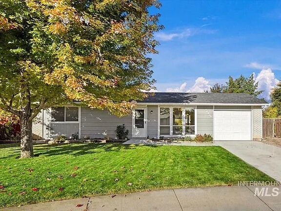 Primary Photo - 10994 W Wildrose Ct