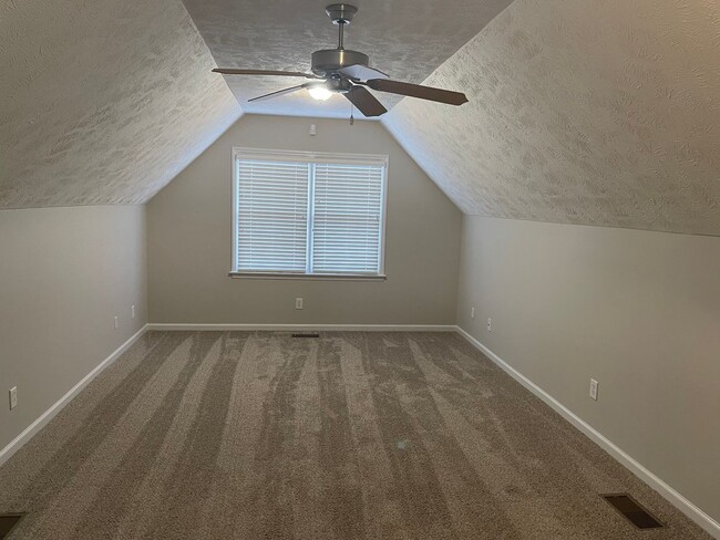 Building Photo - 4 Bedroom Ranch near Fort Bragg