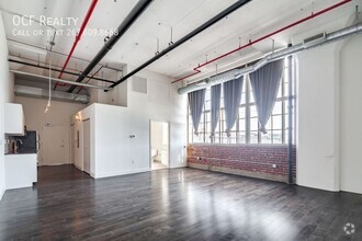 Building Photo - Liberties Lofts Studio