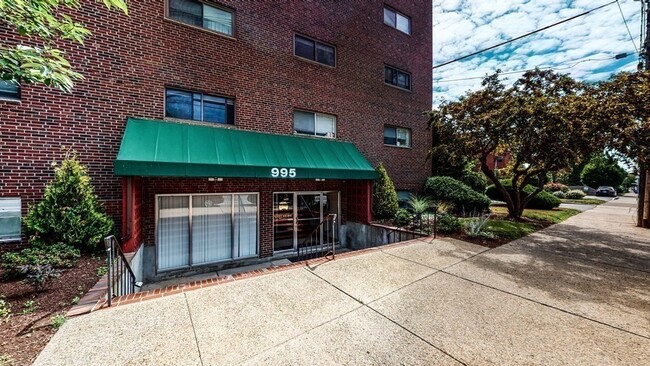 Building Photo - 995 Massachusetts Ave