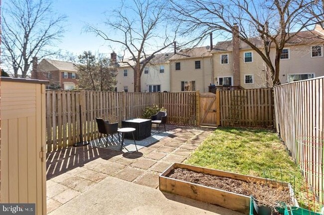 Building Photo - 9856 High Water Ct