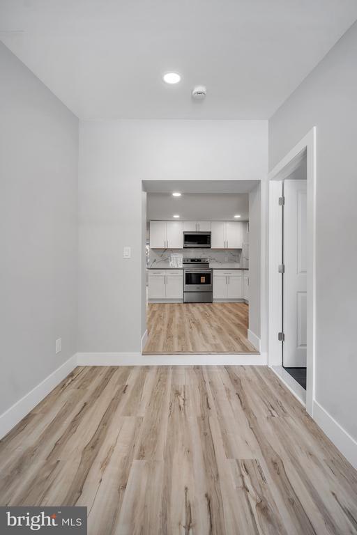 Building Photo - 123 Ford St