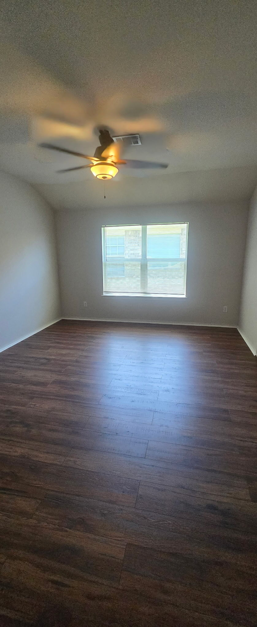 Building Photo - 6900 Oak Falls Dr