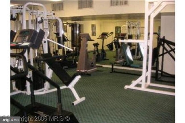 Building Photo - 3100 S Manchester St