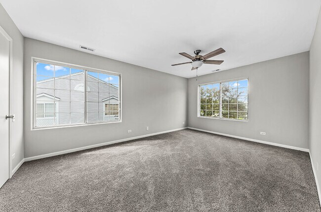 Building Photo - 323 N Gregory St