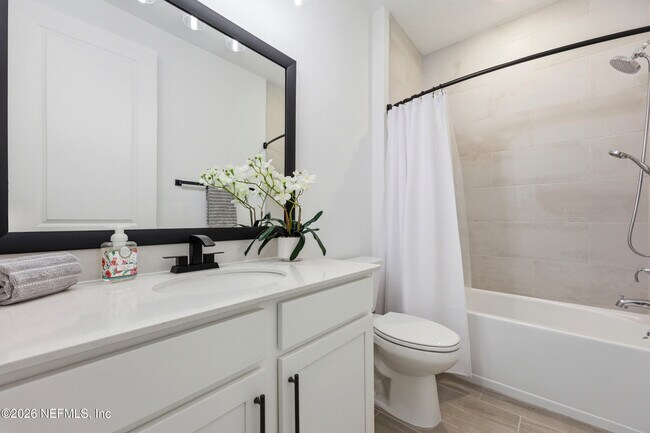 Building Photo - 75722 Bayley Pl