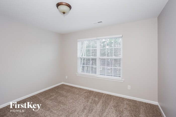 Building Photo - 4028 Barclay Forest Dr