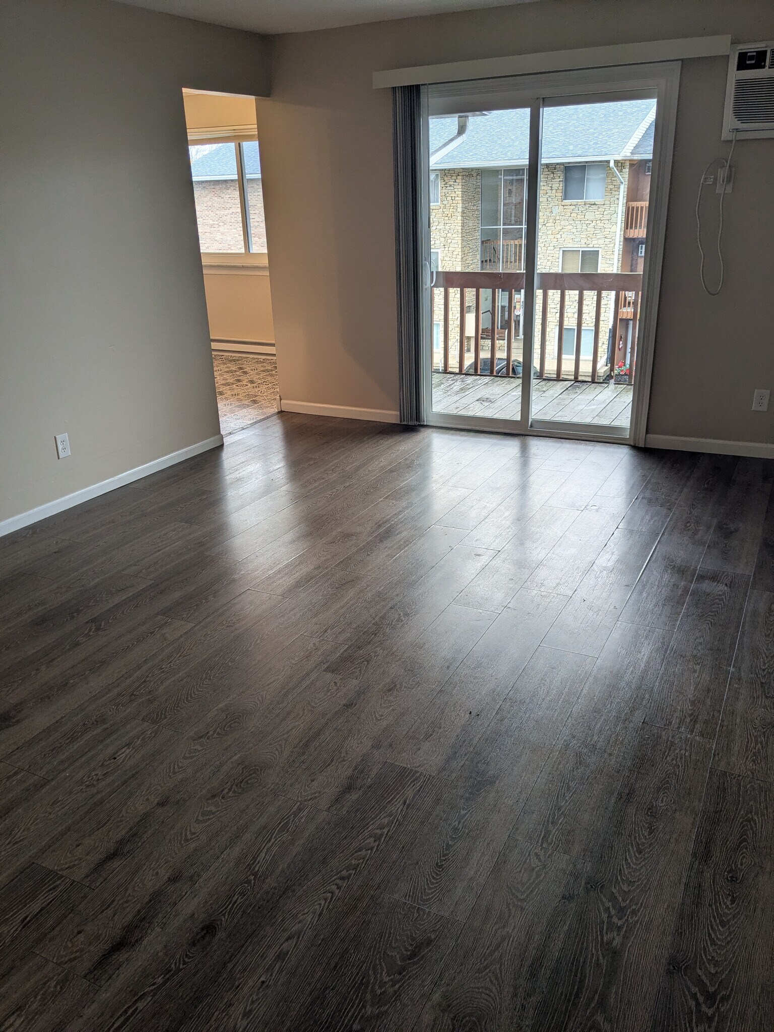 Front Room - 5350 Camelot Dr