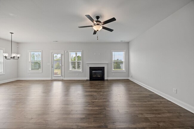 Building Photo - 629 Longstanton Ave