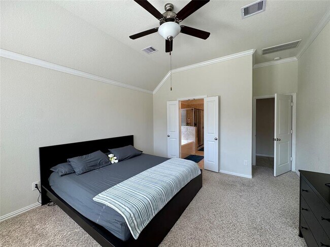 Building Photo - 16847 Hammon Woods Dr