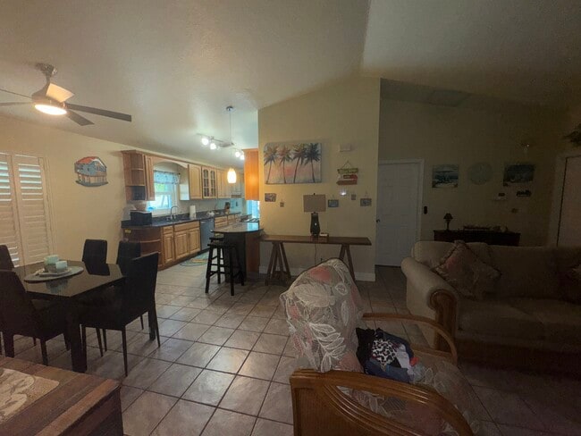 Building Photo - 1107 SW 41st Terrace