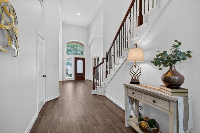 Building Photo - 164 Deerfield Meadow Dr