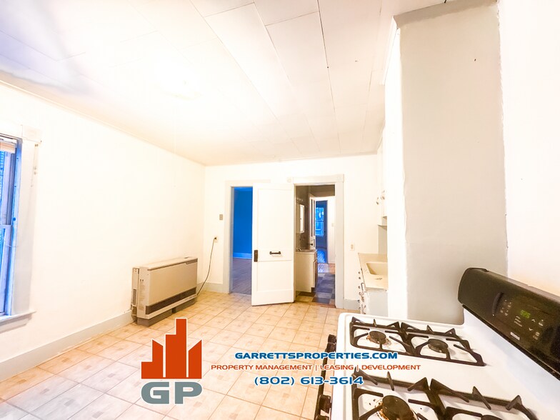 Building Photo - 2 Harrington Ave