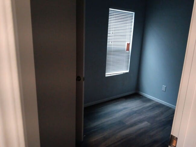 Building Photo - Anthony&#39;s