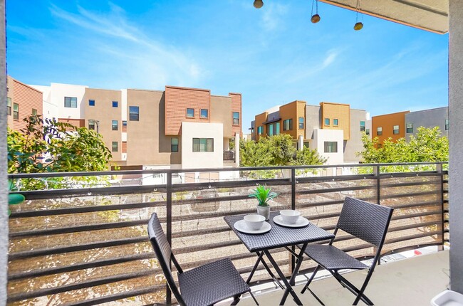Building Photo - 5856 Cadence Ave