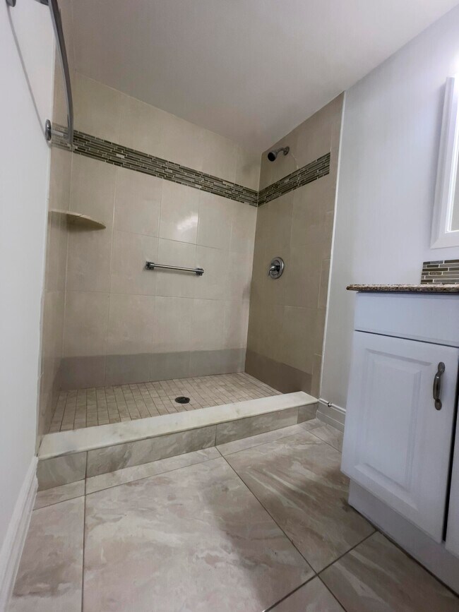 Building Photo - 3624 La Aires Ct