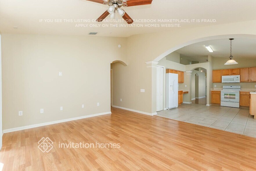 Building Photo - 25422 Lexington Oaks Blvd