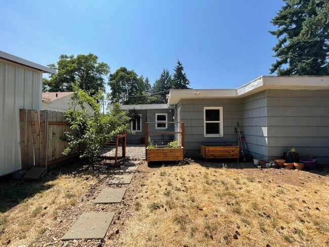 Building Photo - 2Bd/1Ba Brentwood-Darlington neighborhood ...