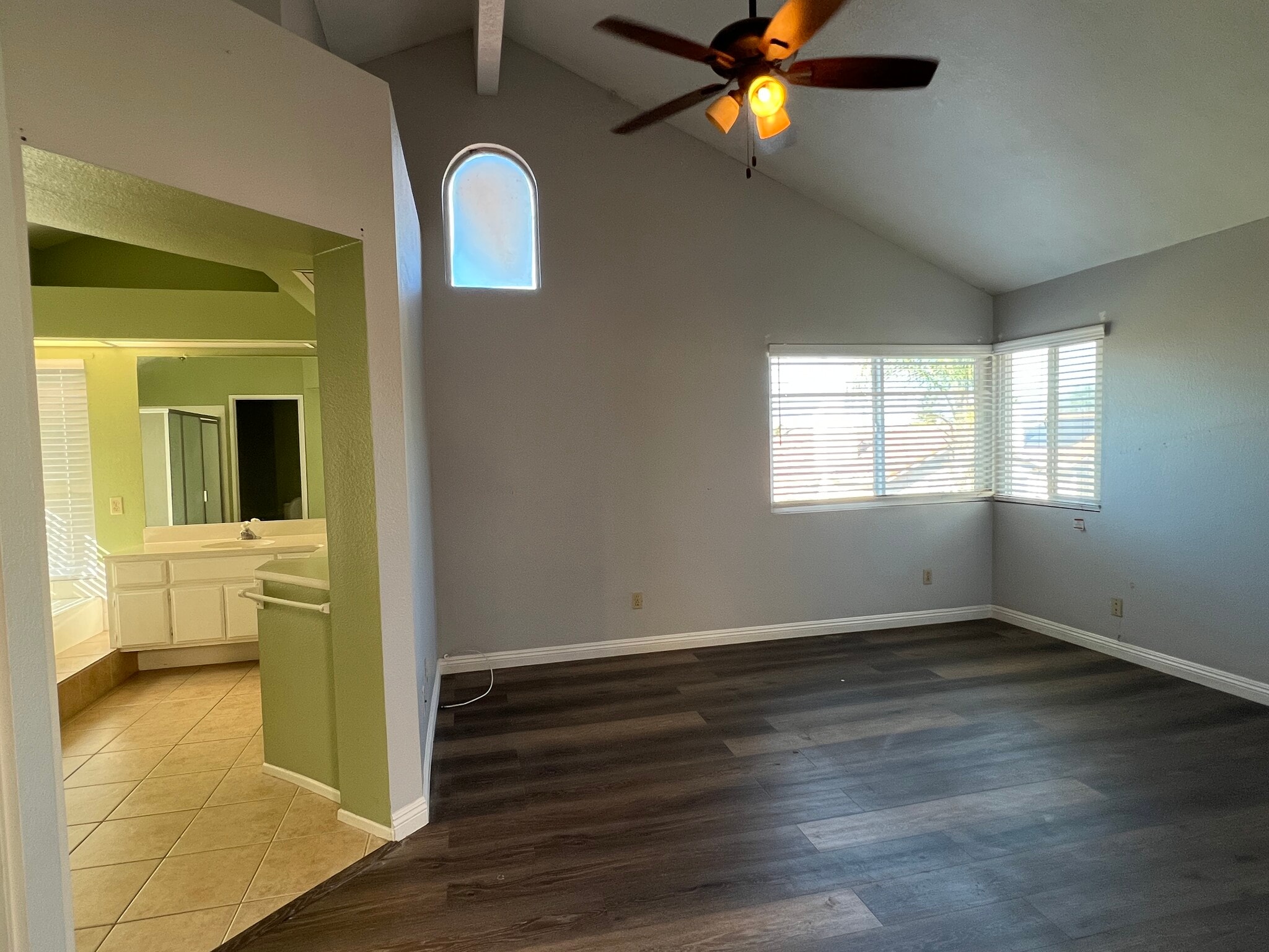 Building Photo - 10484 Agate Ave