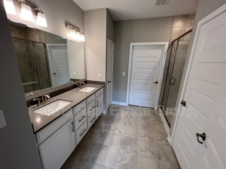 Building Photo - 1674 Garwood Dr