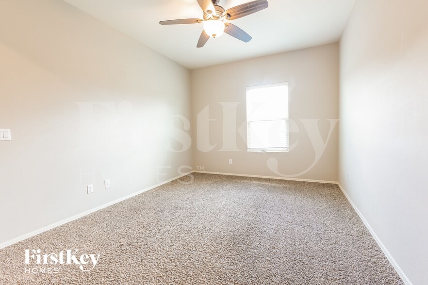 Building Photo - 12386 W Reyher Farms Loop