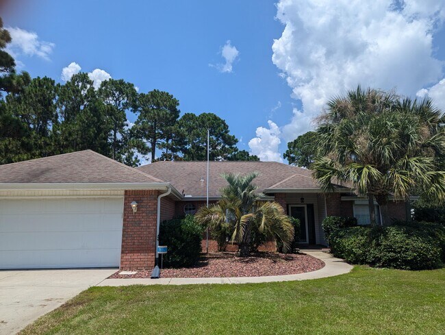 Building Photo - 7570 Pepperwood St