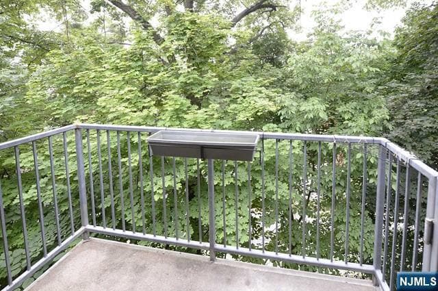 Building Photo - 20-30-30 Ridge Rd