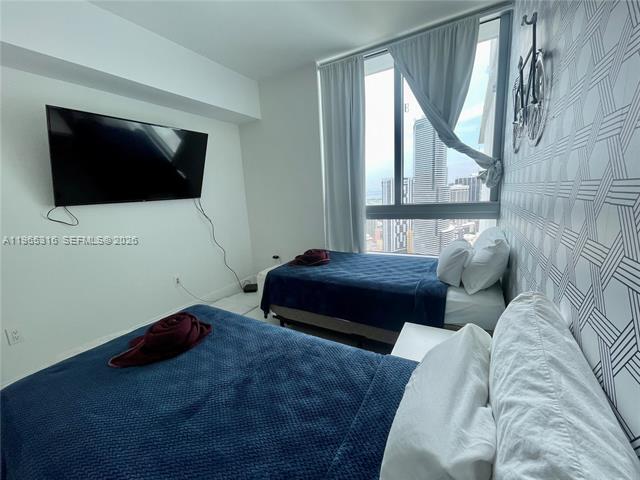 Building Photo - 350 S Miami Ave