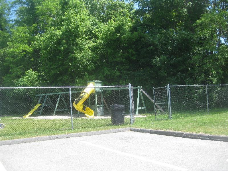 Building Photo - 35 Westgate Rd