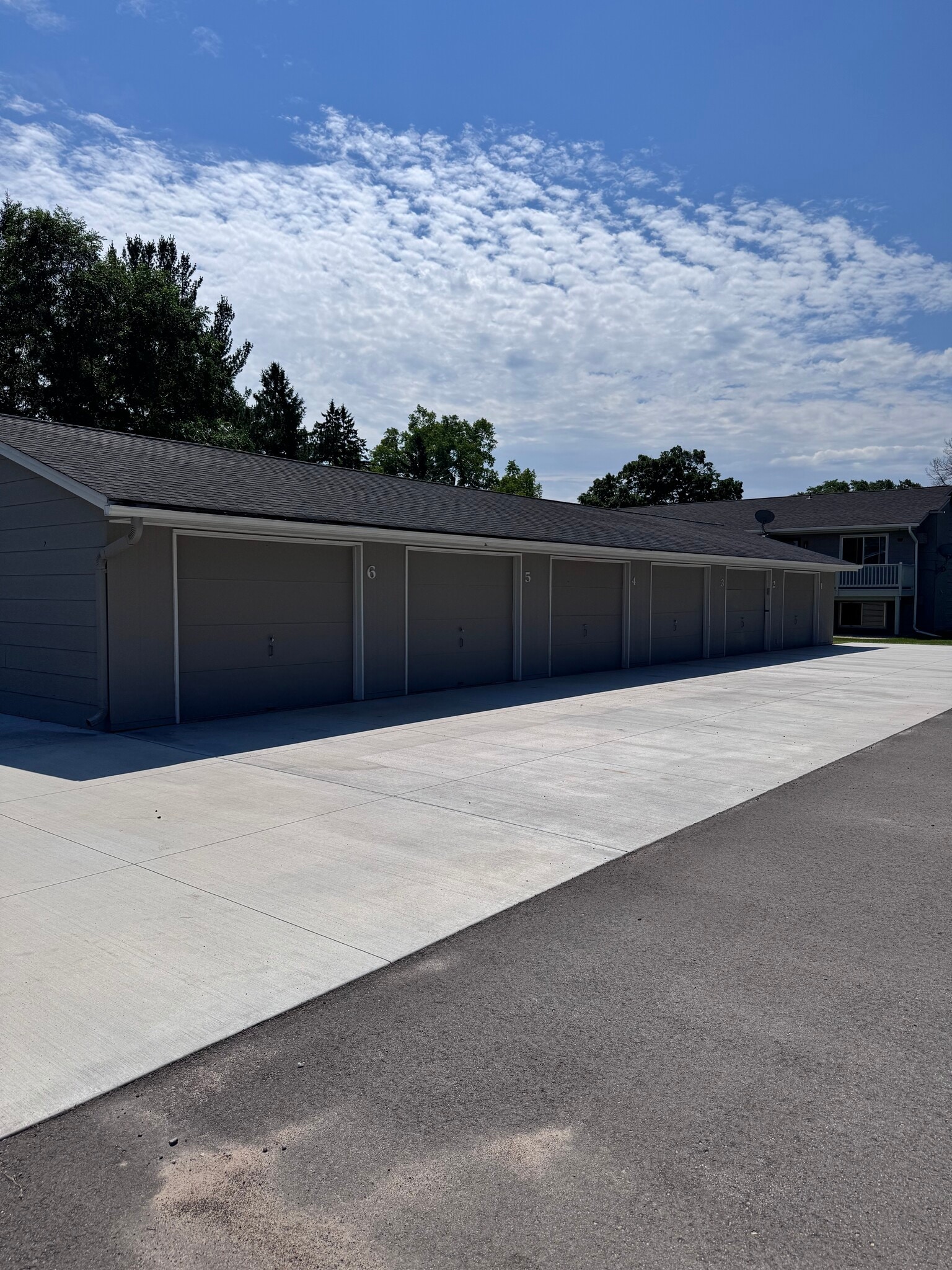 Detached Garages. Each unit has 1 car garage. - 3709 229th Ln NW