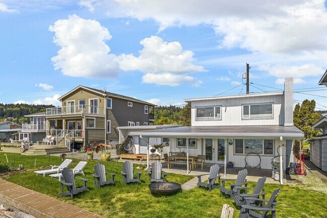 Building Photo - 260 E Driftwood Shores Rd