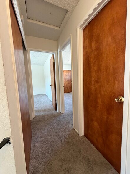 Building Photo - 85 El Toro Ct