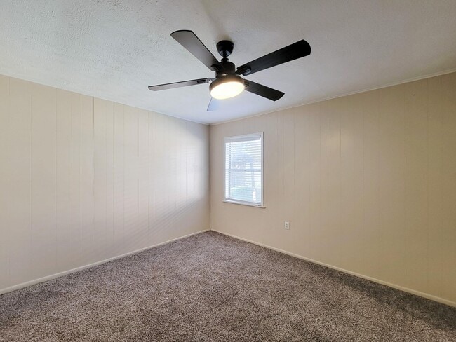 Building Photo - 1107 Milam St