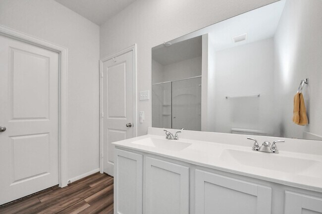 Building Photo - 1110 Bending Trl Dr