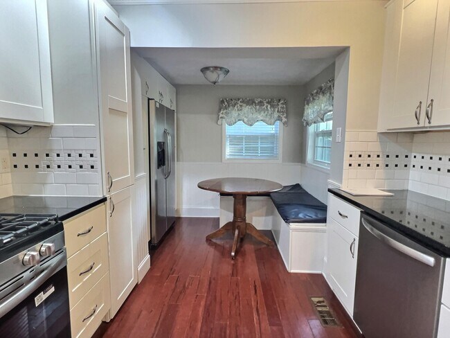 Building Photo - 339 Charleston St SE