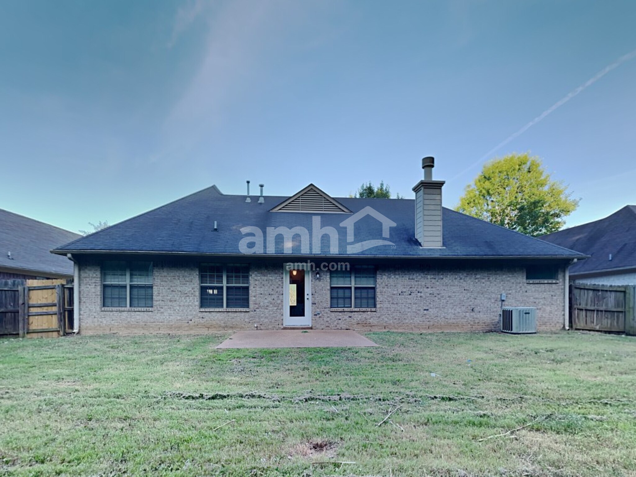 Building Photo - 1679 Farkleberry Dr
