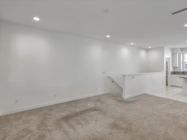 Building Photo - 1452 N Harbor Blvd