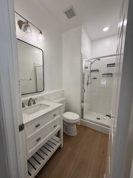 Building Photo - 1852 Crystal Bluff Ct