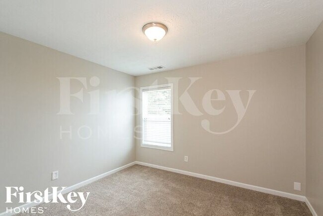 Building Photo - 1392 Alcovy Falls Dr SE